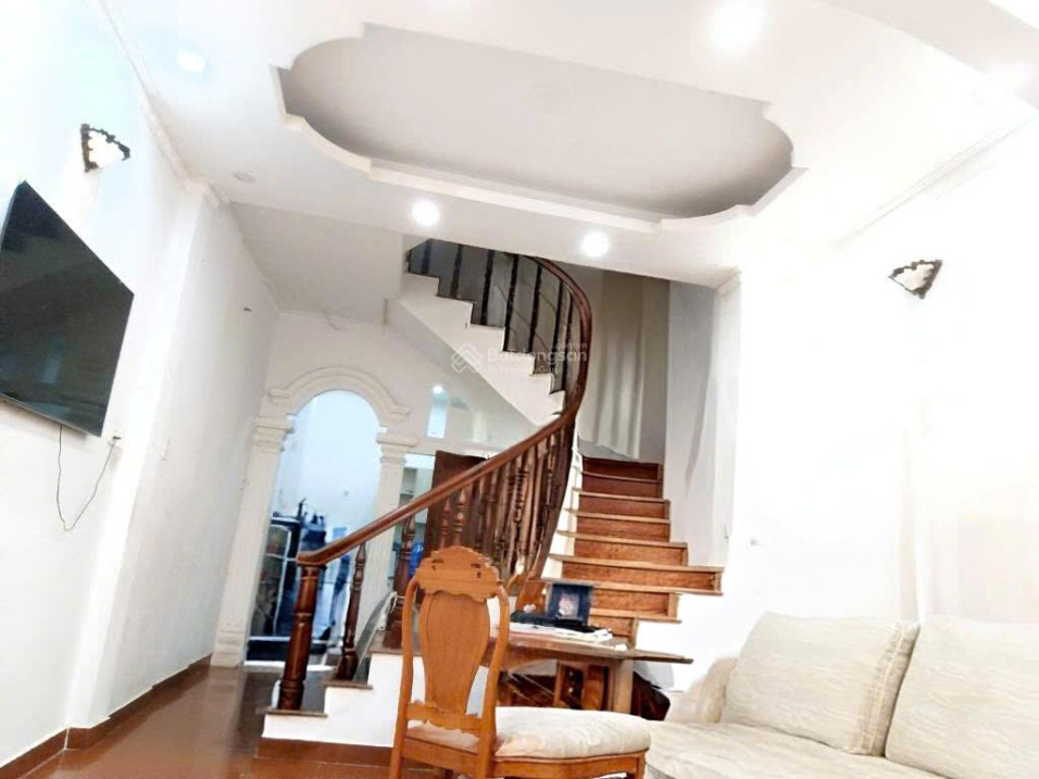  CÁCH QUẬN 5 CHỈ VÀI TRĂM MÉT -4 TẦNG ÂU DƯƠNG LÂN HẺM XE HƠI 4 X15M CHỈ 6.X TỶ 