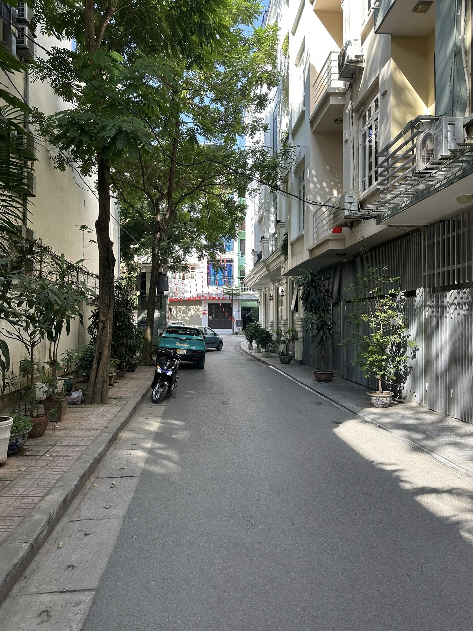  Siêu hiếm “ô tô vào nhà”, bán nhà Ngọc Hà, 2 mặt thoáng, chỉ 18.5 tỷ 