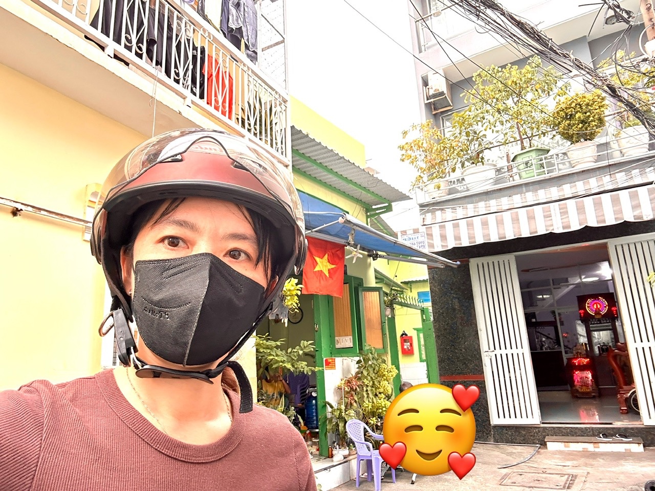  ????BÁN DÃY TRỌ- DT LỚN 110.5M2, NGANG LỚN 5.7M- NỞ HẬU 8.1M- VÀI BƯỚC CHÂN RA MT XE HƠI- Đ.ĐOÀN VĂN BƠ- 50M ĐẾN Đ.XÓM CHIẾU LƯU THÔNG NGUYỄN TẤT THÀNH- PHỐ NGUYỄN HUỆ CHỈ 3P???? 