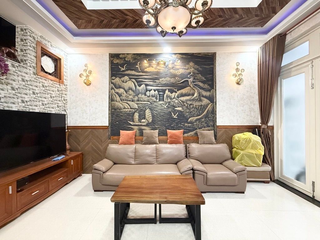  Nhà 5 Tầng Mới Xây Đường Quang Trung - Gò Vấp, DT 65m² (Ngang 4m). Giá Tốt Nhất Khu Vực: 9.5 Tỷ. 