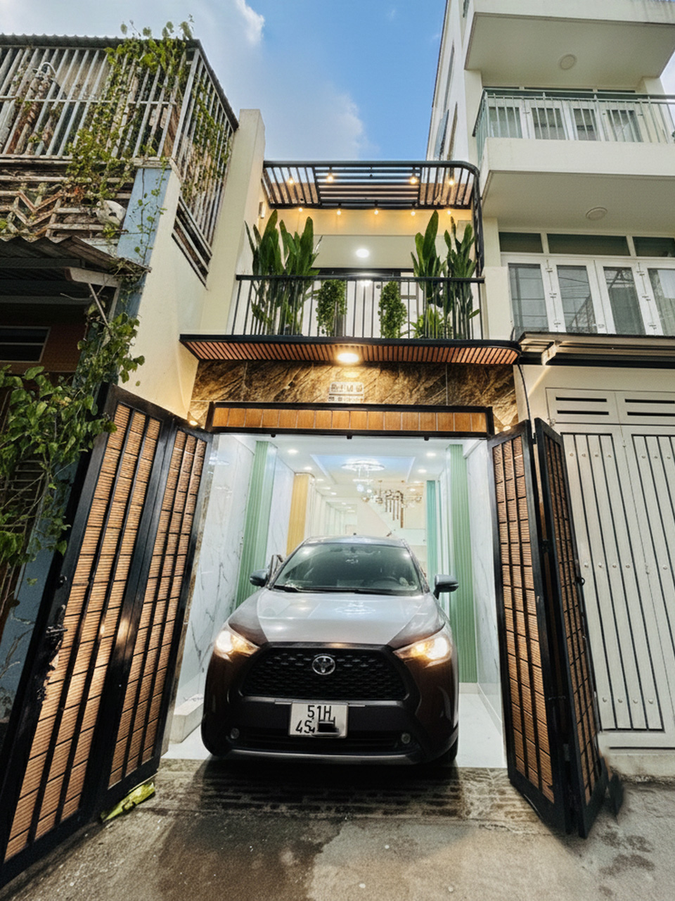  T1741 ???? sát BV Gia Định Bình Thạnh, SHR, Vuông, HXH, 2 tầng, 2.9x15m, 6.x tỷ 