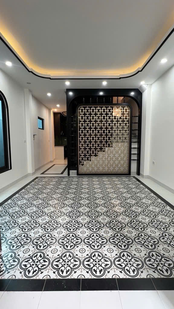  NHÀ MỚI Ở NGAY – THANG MÁY ÊM ÁI – SỐNG GIỮA TRUNG TÂM TIỆN ÍCH VIN LH 0972078667 