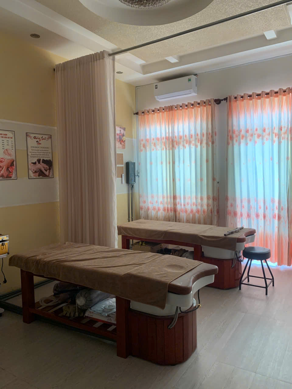  MASSAGE DƯỠNG SINH GIÁ CHƯA BẰNG 1 BUỔI BUFFET 