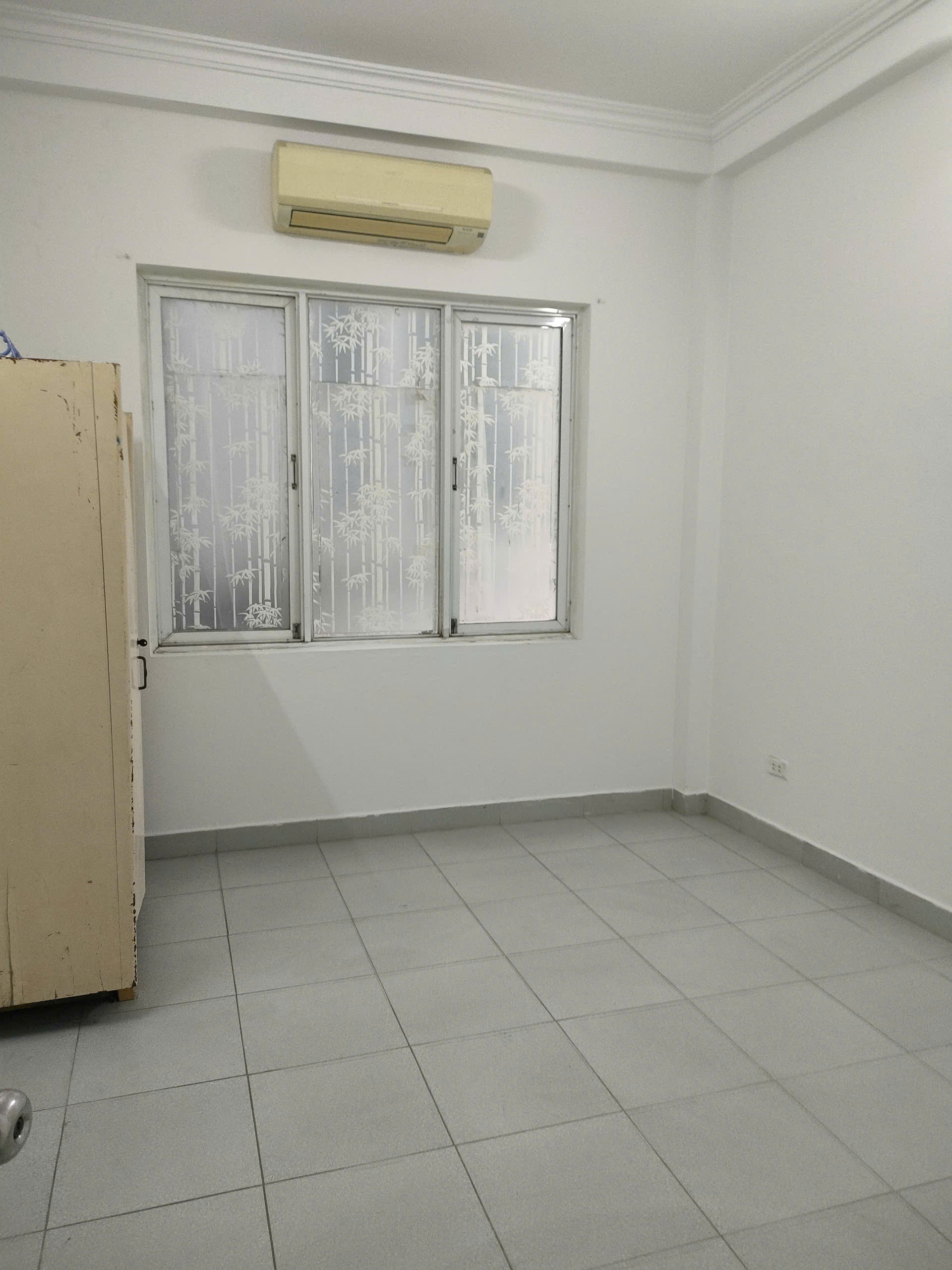  Bán gấp giá rẻ Trương Định 15m/20m,3 tầng,mặt tiền1m/3m,1.78 tỷ Hoàng Mai. 