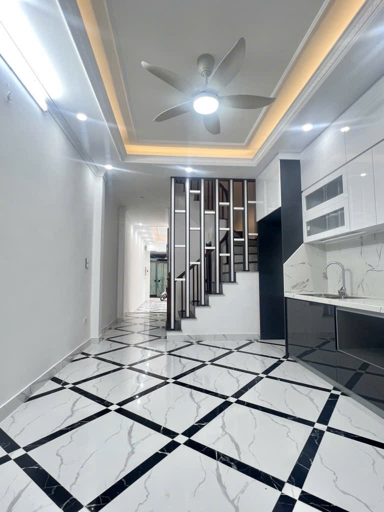  ???????????? NHÀ ĐẠI HƯNG ĐẸP LUNG LINH - 6 TẦNG - GARA Ô TÔ - THANG MÁY - TIỆN ÍCH ĐỈNH - Ở CỰC SƯỚNG???????????? 