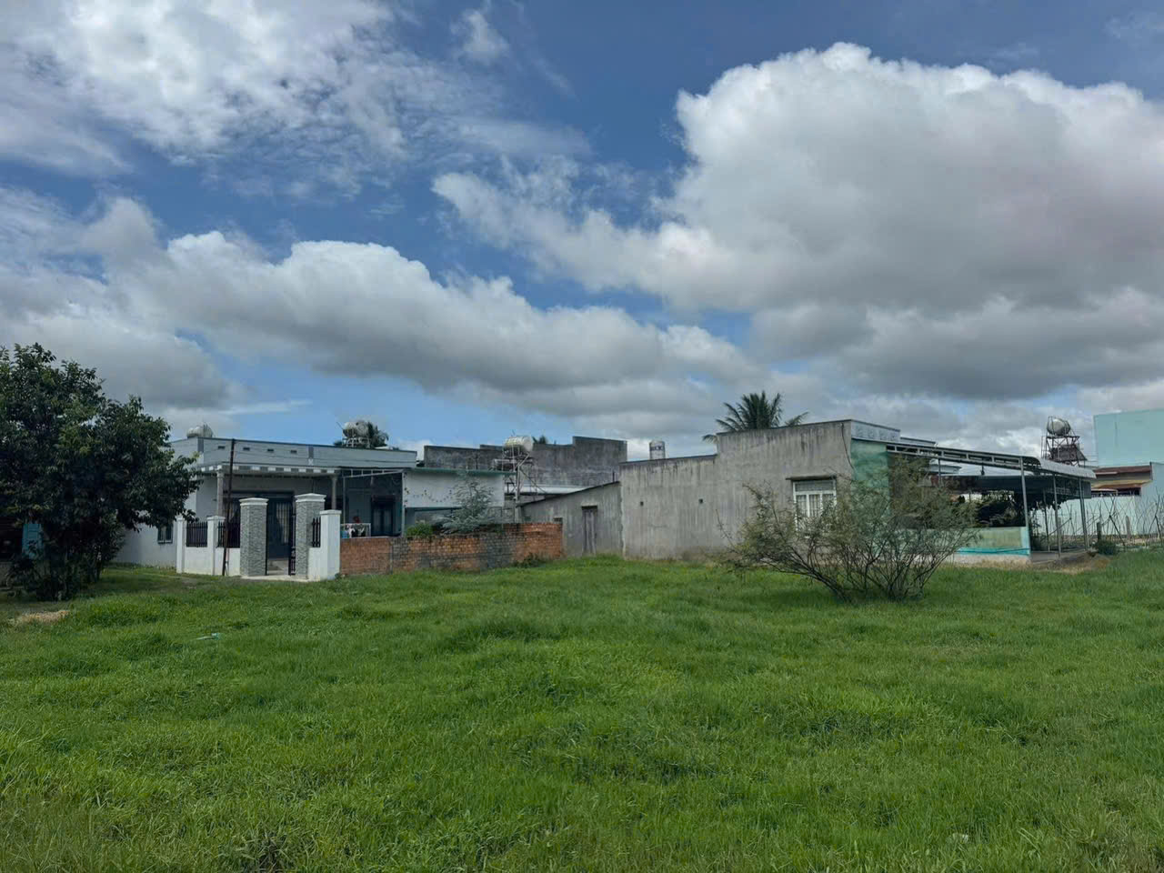  BÁN LÔ ĐẤT THỔ CƯ - HẺM THỐNG NHẤT - PHÚ HỘI - GIÁ TỐT KHU VỰC 