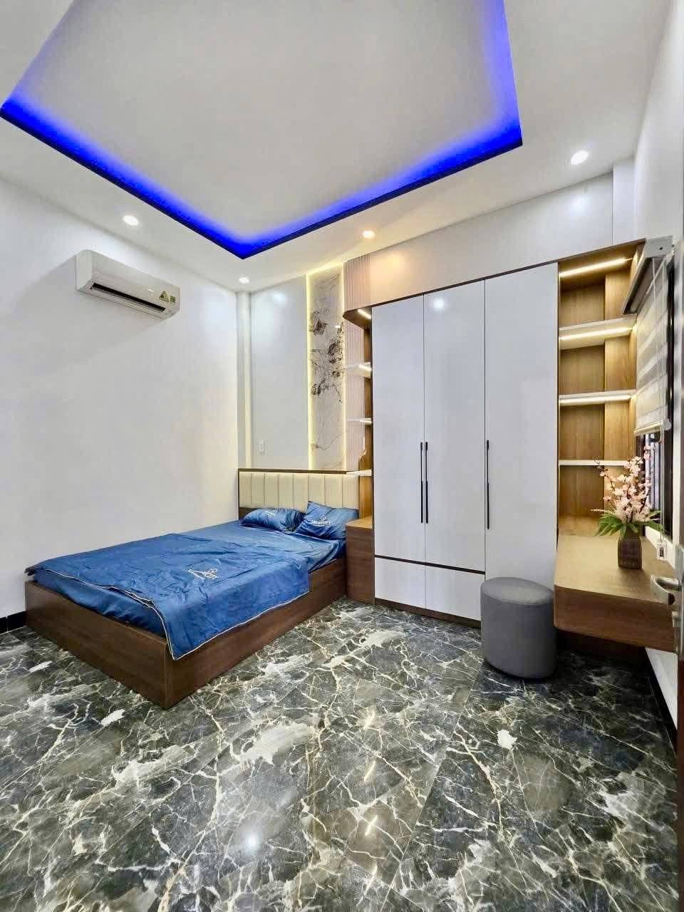  Bán nhà 2,5 tầng tại Kiệt 01 Hoàng Văn Thái - Nhà 2 mặt tiền rất thoáng 