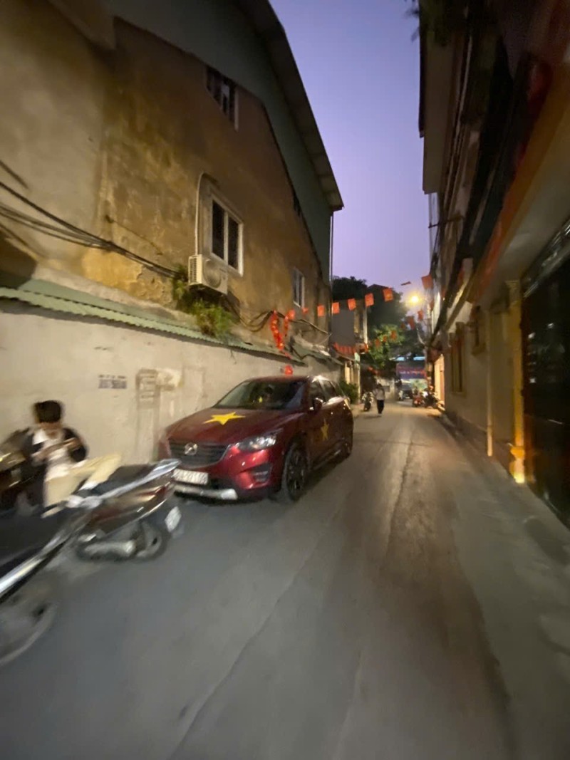  ĐẤT ĐẸP GẦN MẶT PHỐ NGUYỄN SƠN – MẶT TIỀN 15M HIẾM DIỆN TÍCH 236M² – TRUNG TÂM LONG BIÊN – GIÁ 48,9 TỶ 