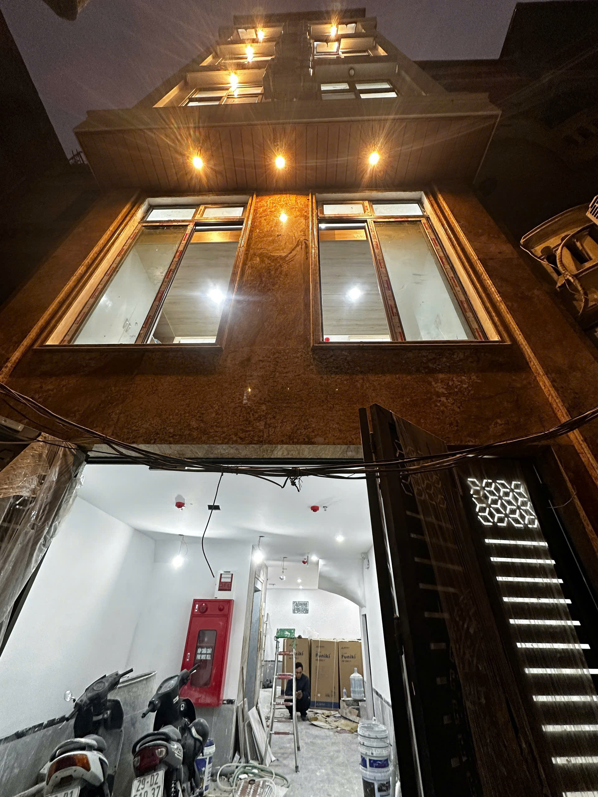  Gà đẻ trứng- bán CCMN ngõ 305 Kim Ngưu, 64m2, 6 tầng, 9PN, 17.5 tỷ 