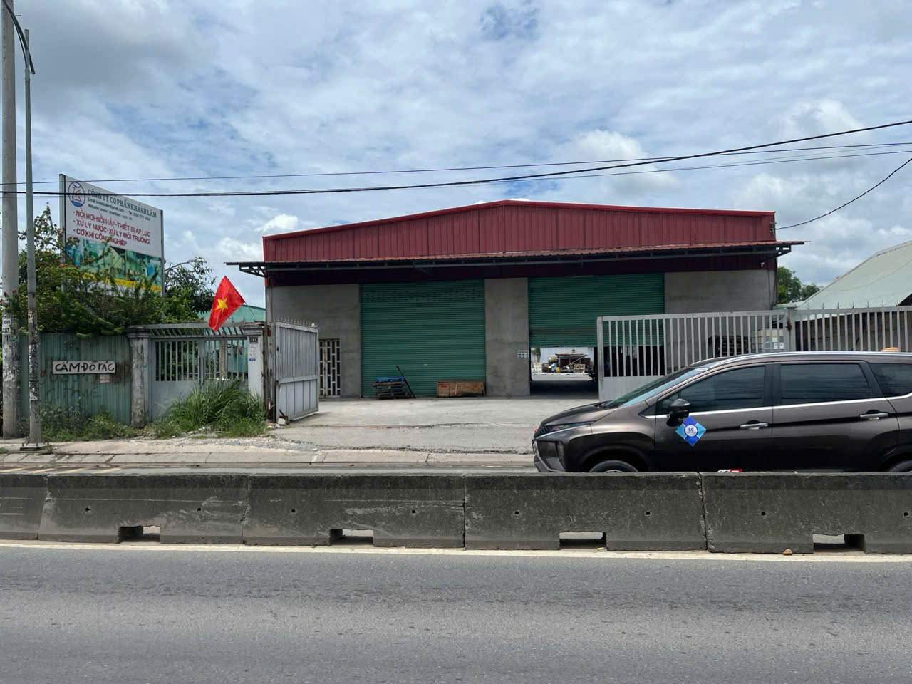  SIÊU PHẨM XƯỞNG MẶT TIỀN NGUYỄN VĂN BỨA – HÓC MÔN – ĐƯỜNG CONTAINER 24/24! 