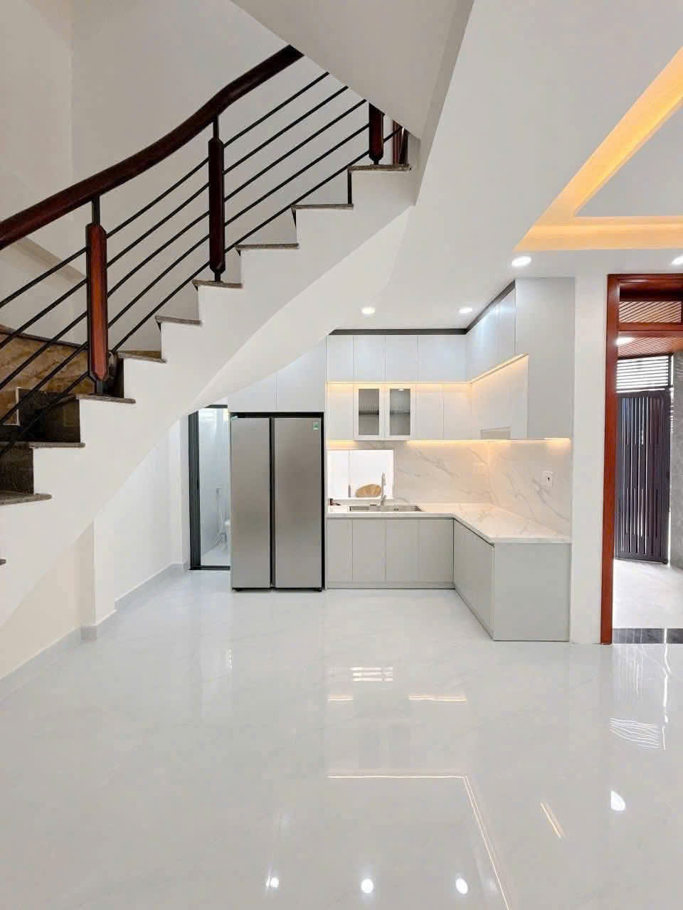  Bán nhà góc 2 MT, 3L, 6pn, ngay nguyễn thị thập, Q.7 