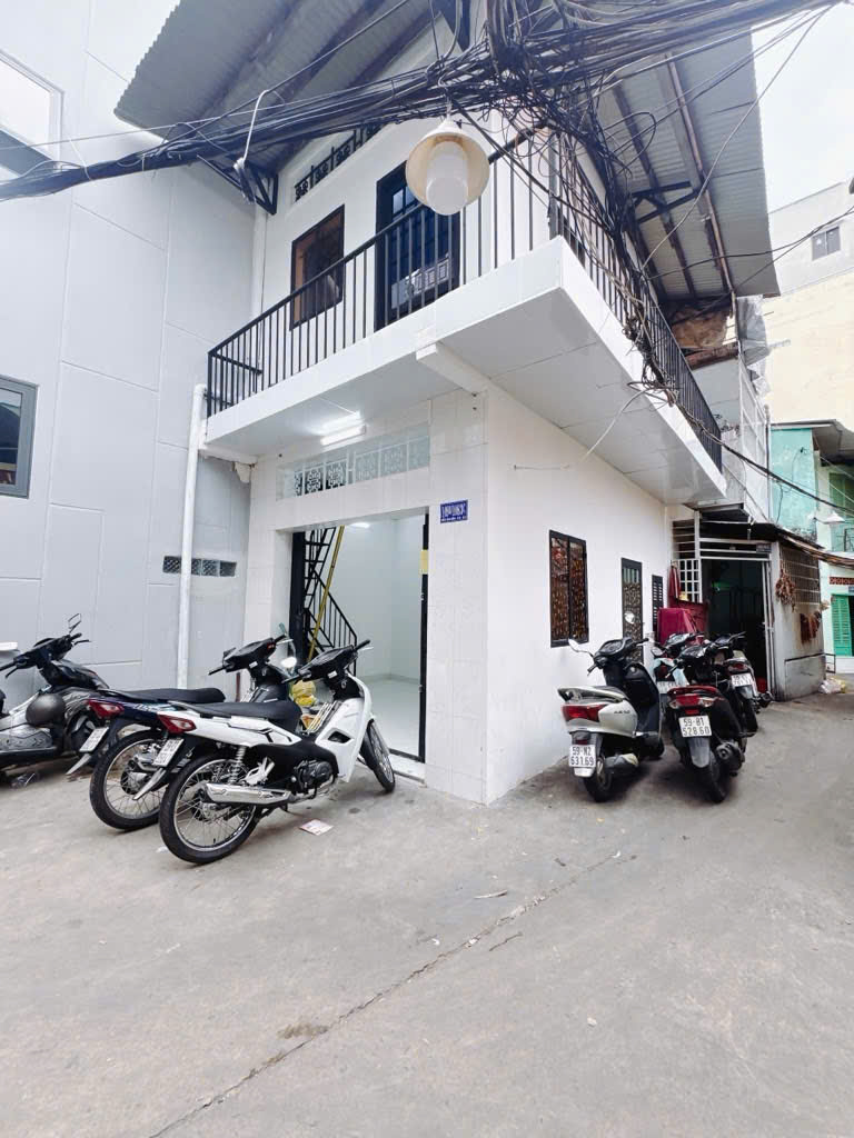  SÁT MẶT TIỀN HOÀNG DIỆU TRUNG TÂM Q4

CĂN GÓC KNH DOANH CẦM 1.5 TỶ CÓ NGAY NHÀ 