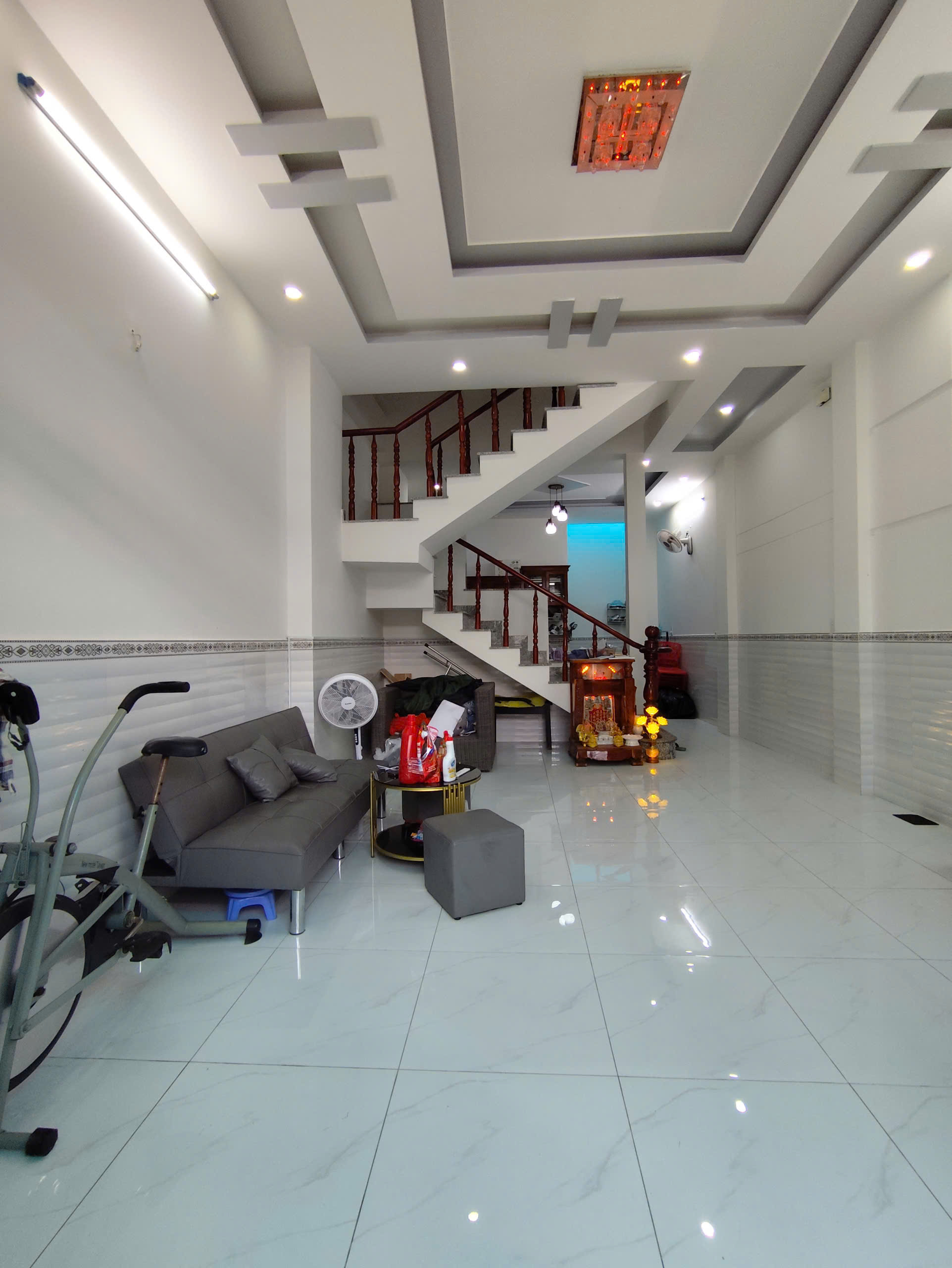  Bán nhà hẻm xe hơi Lê Văn Khương, Quận 12 – Cách mặt tiền chỉ 50m 