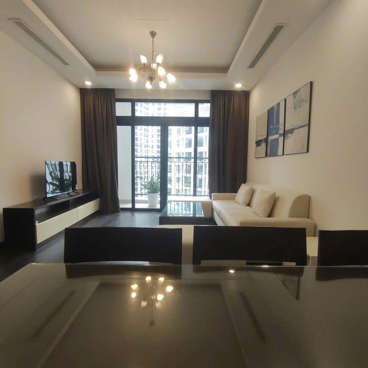  CHO THUÊ CĂN HỘ ROYAL CITY – 2 PHÒNG NGỦ – FULL NỘI THẤT - THANH XUÂN, HÀ NỘI 