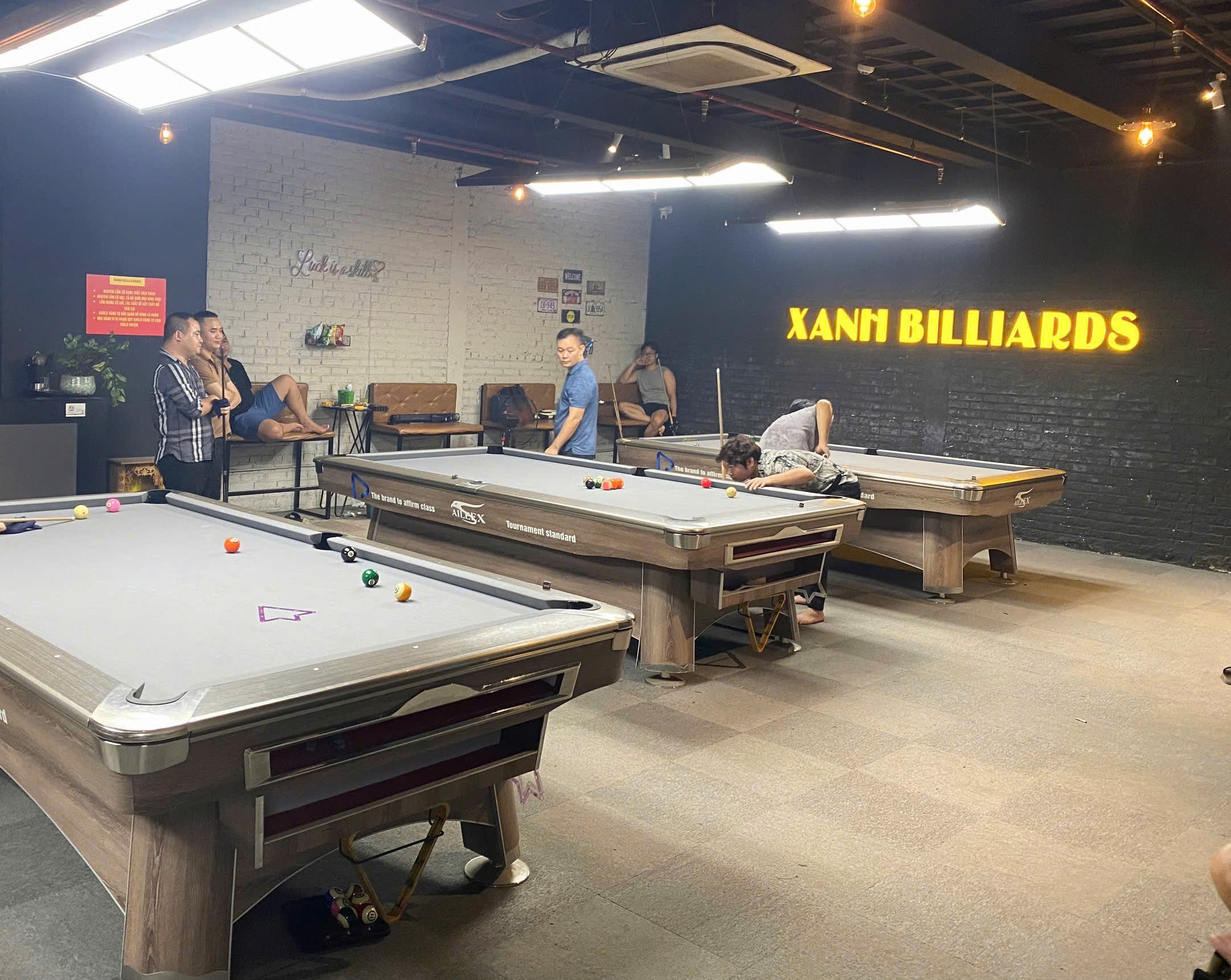  NHƯỢNG CLB BI A CHÂN ĐẾ CHUNG CƯ PHẠM VĂN ĐỒNG 