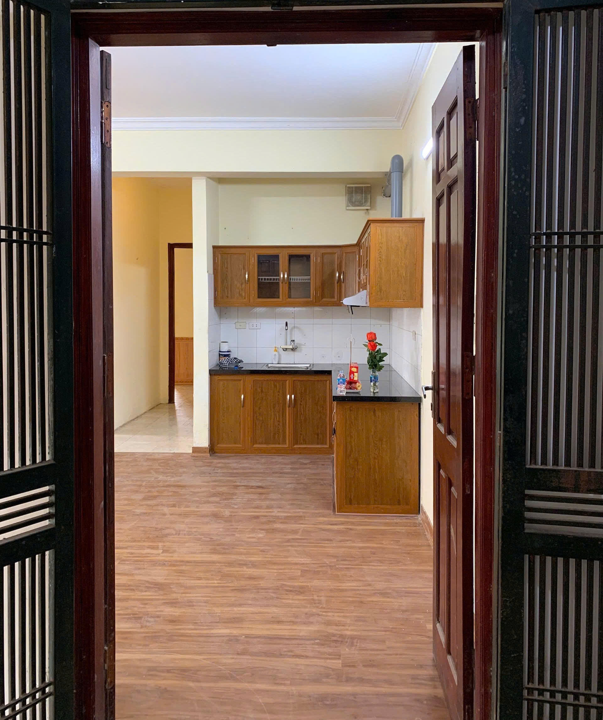  Cần bán căn hộ chung cư 27 Lạc Trung, 88m², 2PN 2WC, căn góc  4,5 tỷ 