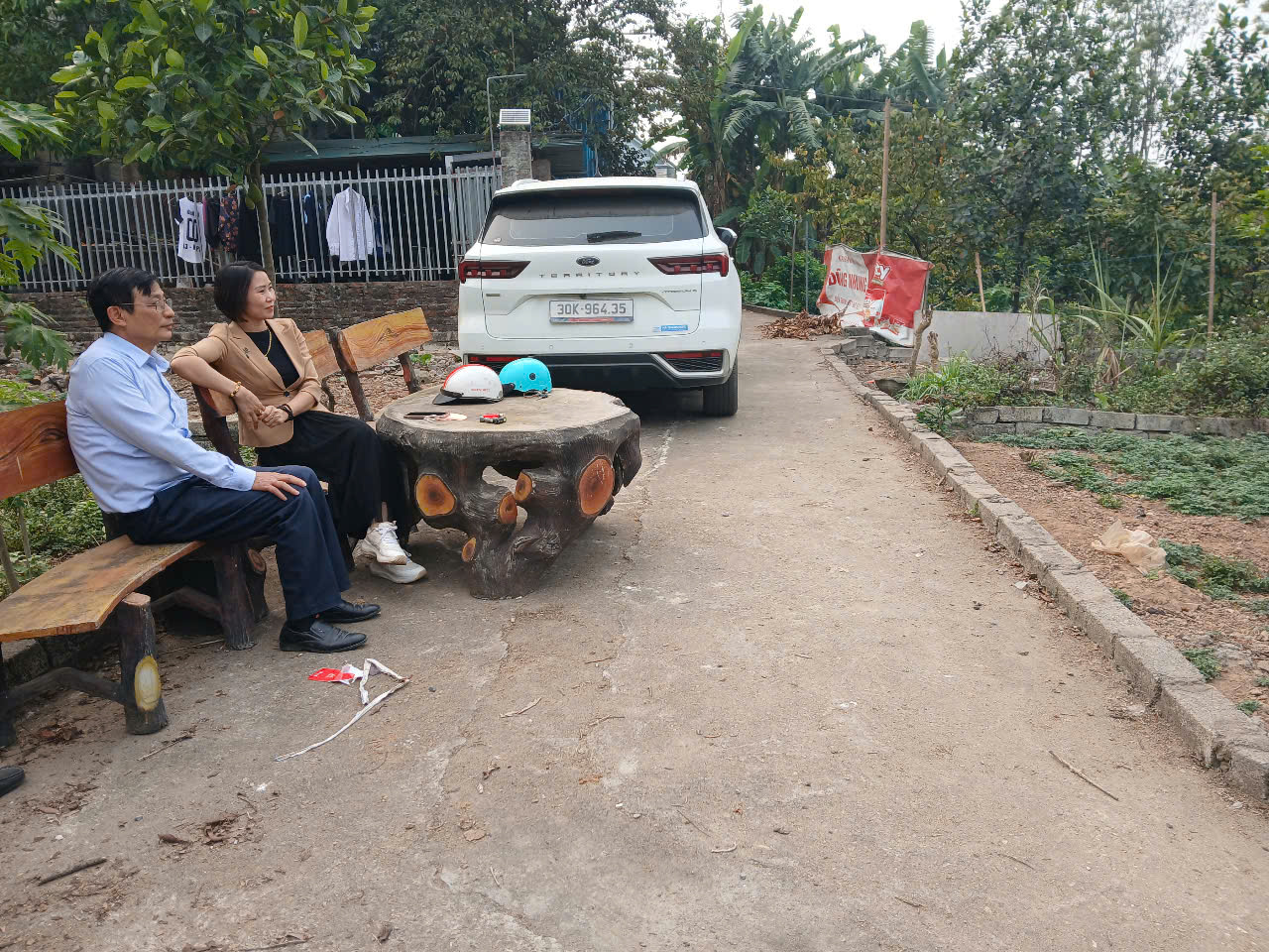  HIỆN TẠI EM ĐANG CÓ LÔ ĐẤT Ở TÍCH GIANG PHÚC THỌ 
DIỆN TÍCH 47.5M ,Ô TÔ NẰM TRONG ĐẤT, GẦN ĐƯỜNG 32.
GIÁ CHỈ 1X TỶ,
LH;0964982442, 