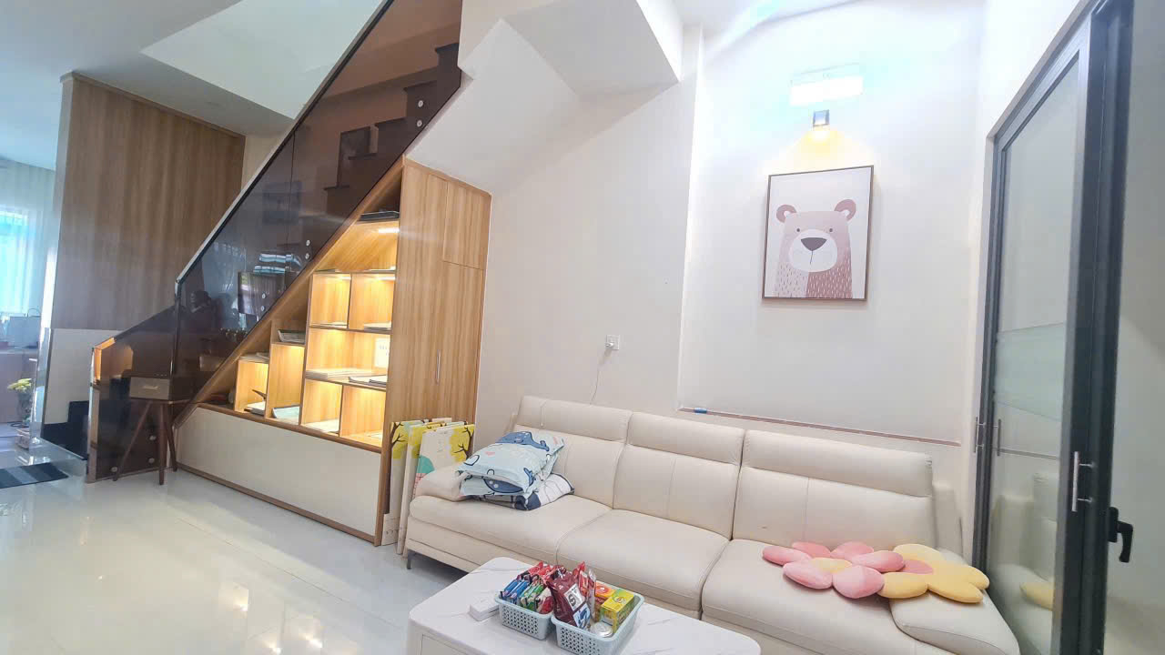  KẸT TIỀN BÁN NHÀ TÁI ĐỊNH CƯ ĐẤT LÀNH — NAM NHA TRANG. 