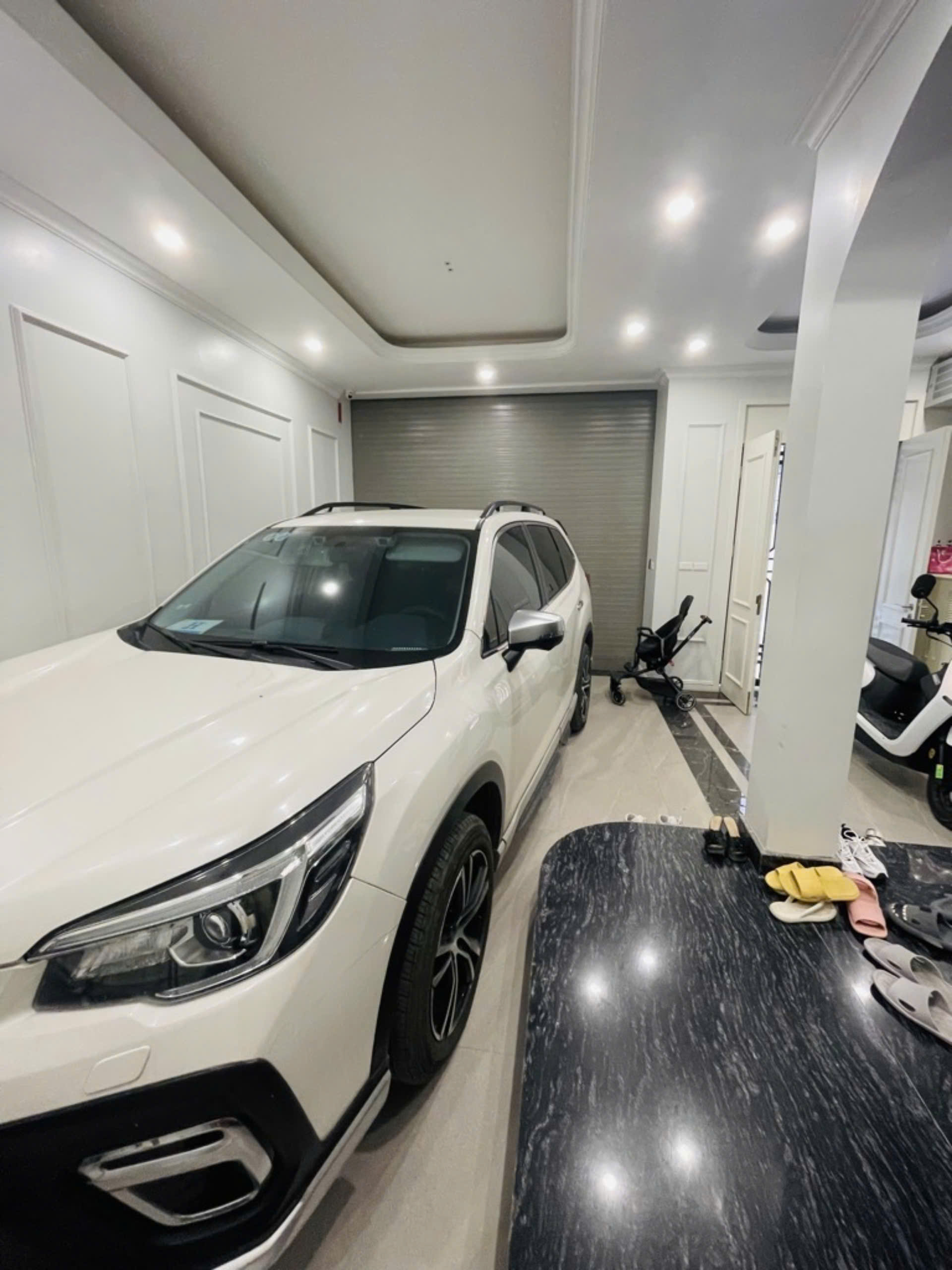  Bán nhà Đội Cấn – Giang Văn Minh, ô tô vào nhà,7 tầng thang máy chỉ 23 tỷ 