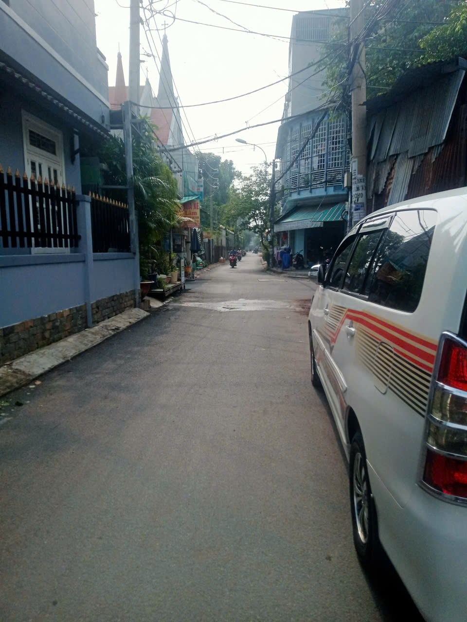  Đất đẹp 5x16m, lô góc 2 mặt tiền thich hợp xây CHDV ở Dương Quảng Hàm P5,GV giá 125 triệu/1m vuông. 