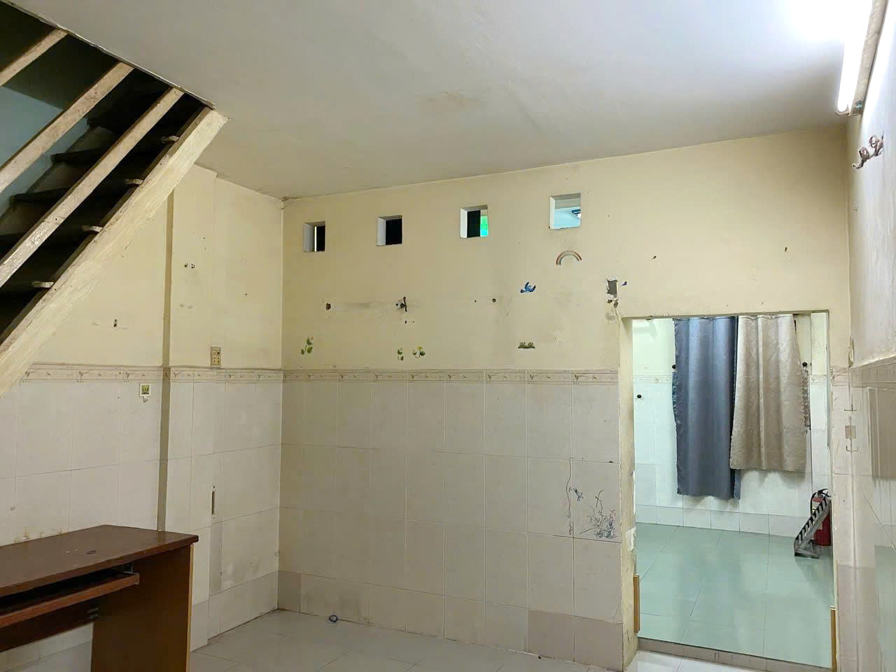  Nhà hẻm thẳng Tùng Thiện Vương P13Q8, Giá : 5 Tỷ (T/L) 