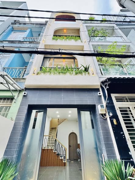  Nhà CHDV Đường Phan Đình Phùng Quận Phú Nhuận Phường Cầu Kiệu. 