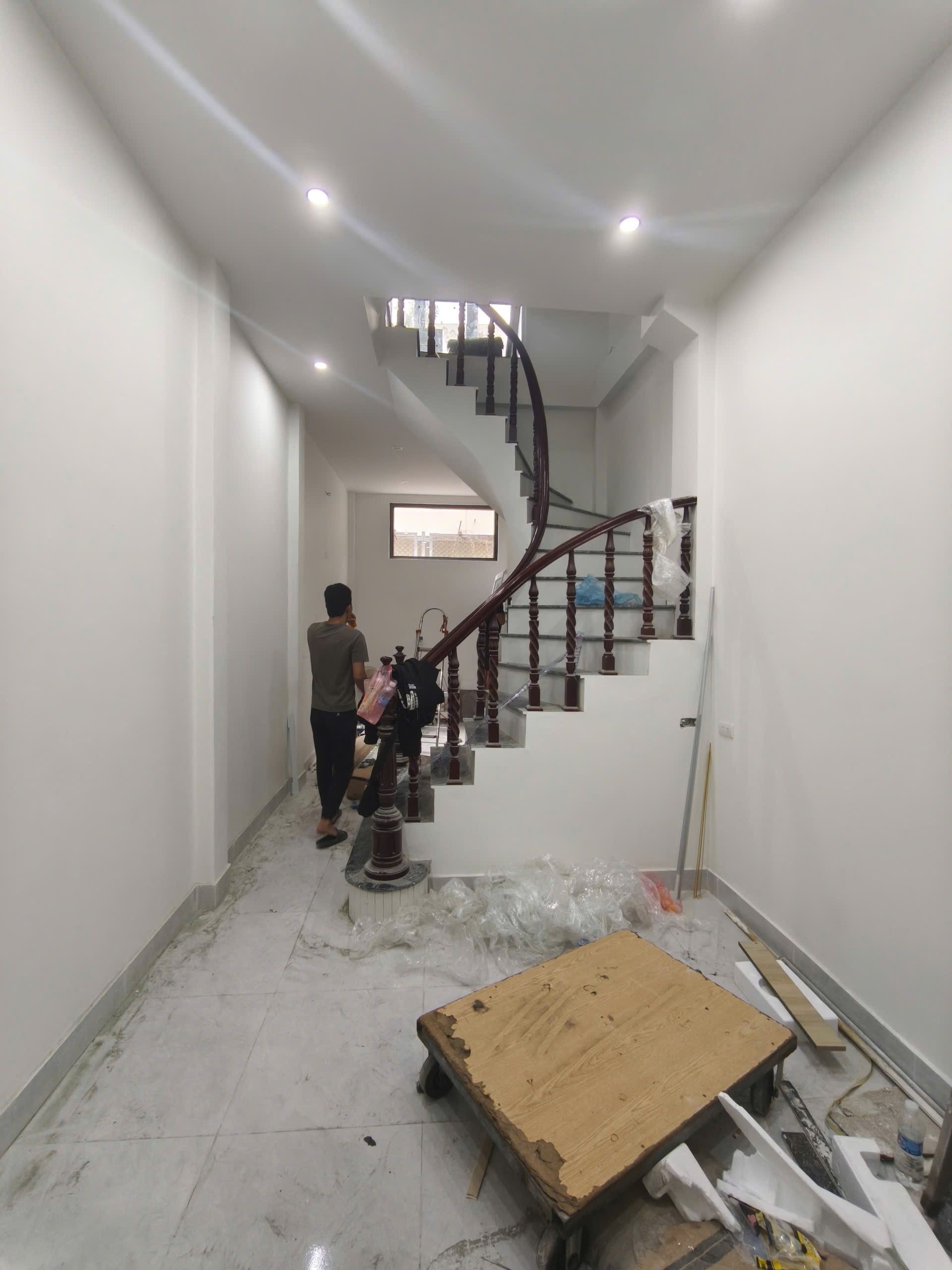  Bán Nhà Thái Hà 27/31m2.  4 tầng. mặt tiền 3m. giá 10.5 tỷ Đống Đa Hà Nội 