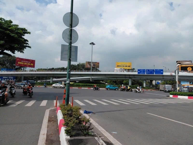  Bán nhà Mặt tiền Phạm Văn Đồng - gần Nguyễn Kiệm, CV Gia ĐỊnh, 6,2x17m, 2 Tầng, 18,5 tỷ. 