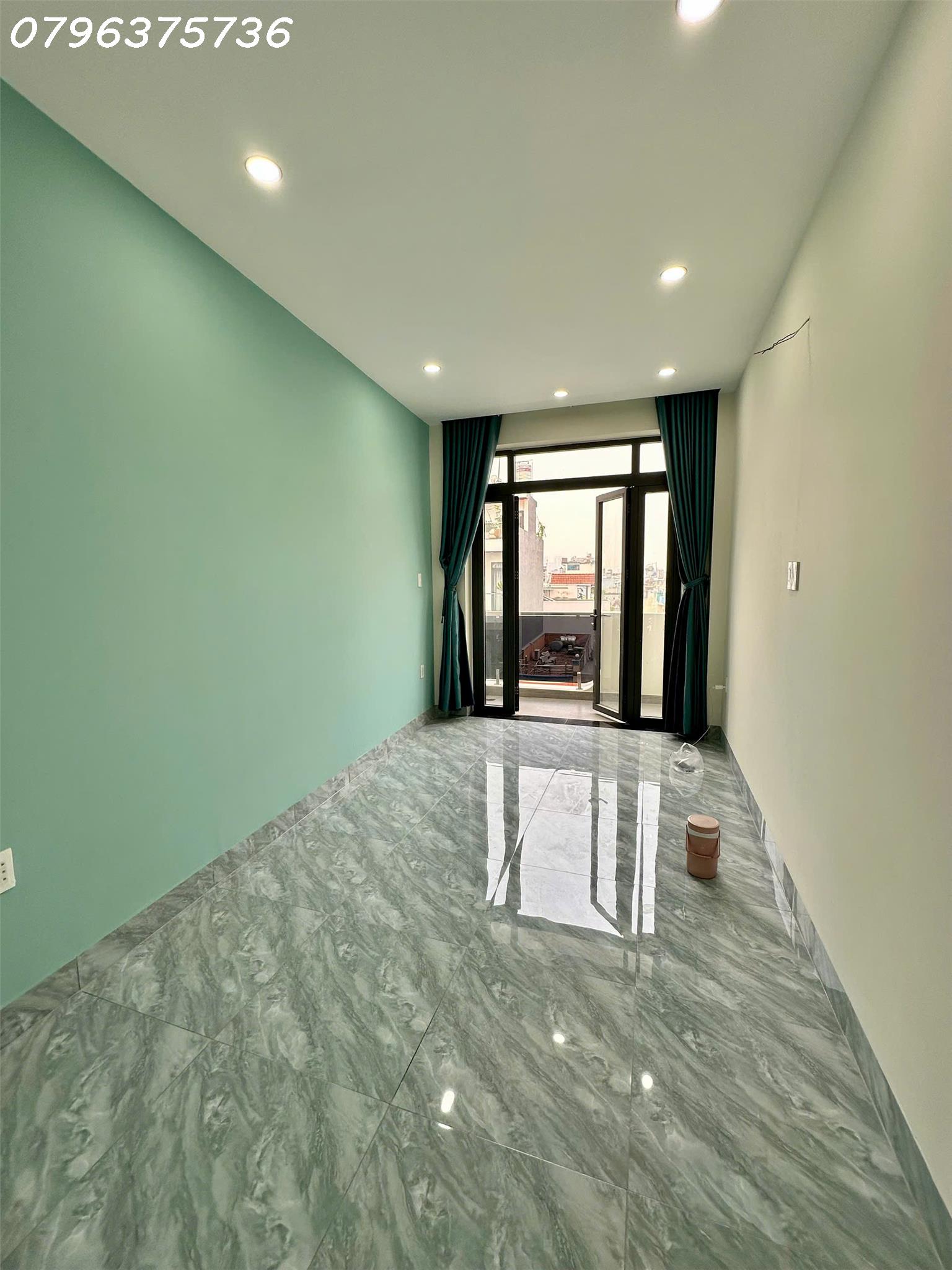  Bán nhà mặt tiền Dã Tượng siêu phẩm nhà đẹp nở hậu ví trí đẹp P Chánh Hưng. 