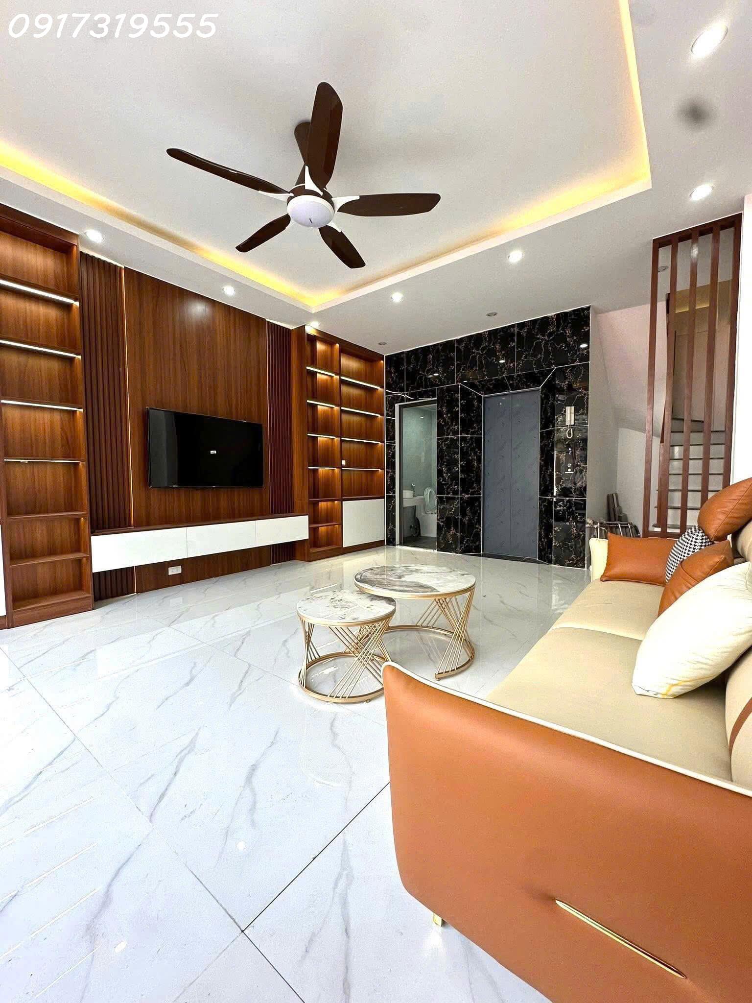  SIÊU PHẨM - NHÀ MỚI ĐẸP 5 TẦNG 35M2 - TÂY MỖ - FULL NỘI THẤT- 3 PHONG NGỦ- OTO QUA CỬA 