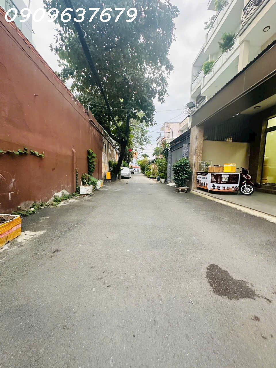  LÔ GÓC - NGANG 8.5M HIẾM- HẺM XE Ô TRÁNH THÔNG - CÁCH SÂN BAY QUỐC TẾ 1KM- GIÁP TÂN BÌNH- SÂN ĐỂ 2 Ô TÔ- 137M2 