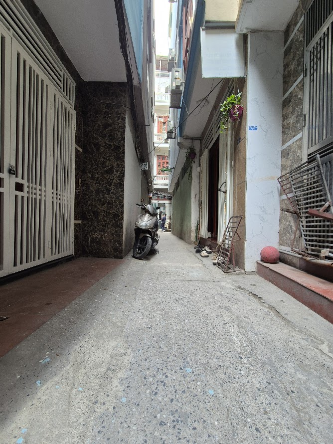  ???? Ngã tư Trương Định  31m²  5 tầng
???? Ngõ nông, rộng thoáng  Gần phố_8,2 Tỷ 