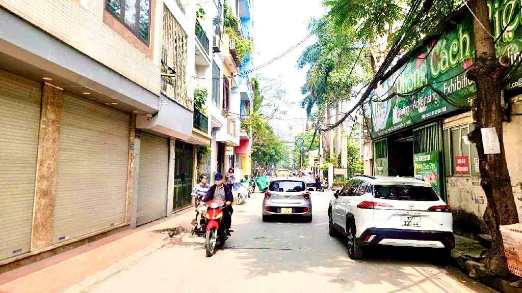  BÁN NHÀ NGÃ TƯ HOÀNG CẦU – NGUYỄN HY QUANG – Ô CHỢ DỪA 