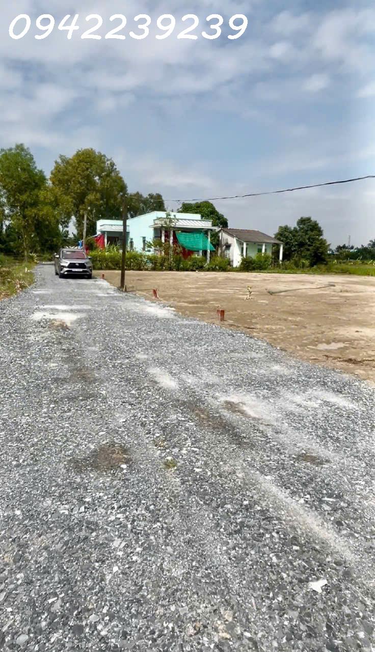  110m2 thổ cư, giá 900tr, đường oto vào tới đất, Tây Ninh ( xã Tân Trach, huyện Cần Đước, Long An cũ) 