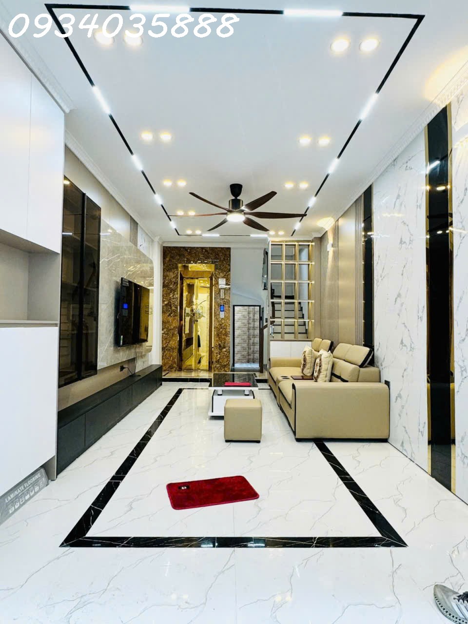  Bán nhà tại trung tâm Ngọc Thụy 