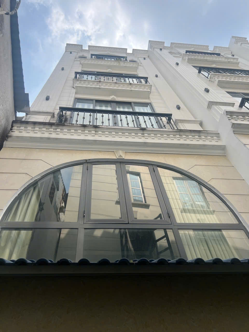  CHÍNH CHỦ - GẤP BÁN - TRẦN BÌNH TRỌNG - BÌNH THẠNH - ÔTÔ VÀO NHÀ - XÂY MỚI - 6PN LỚN - KHU DÂN TRÍ -5 TẦNG HOÀN CÔNG ĐỦ - 10.99 TỶ - TL 