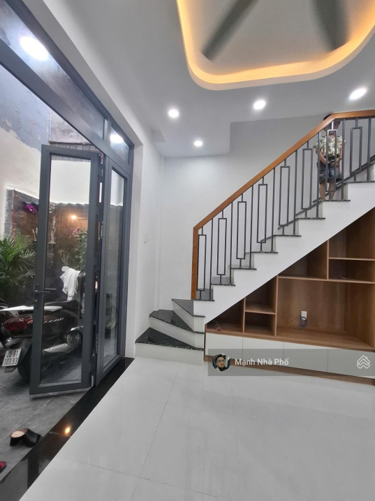  BÁN NHÀ NI SƯ HUỲNH LIÊN P.10 TÂN BÌNH 2 TẦNG 5 X 7 3PN 2WC GIÁ 4.25T TL 