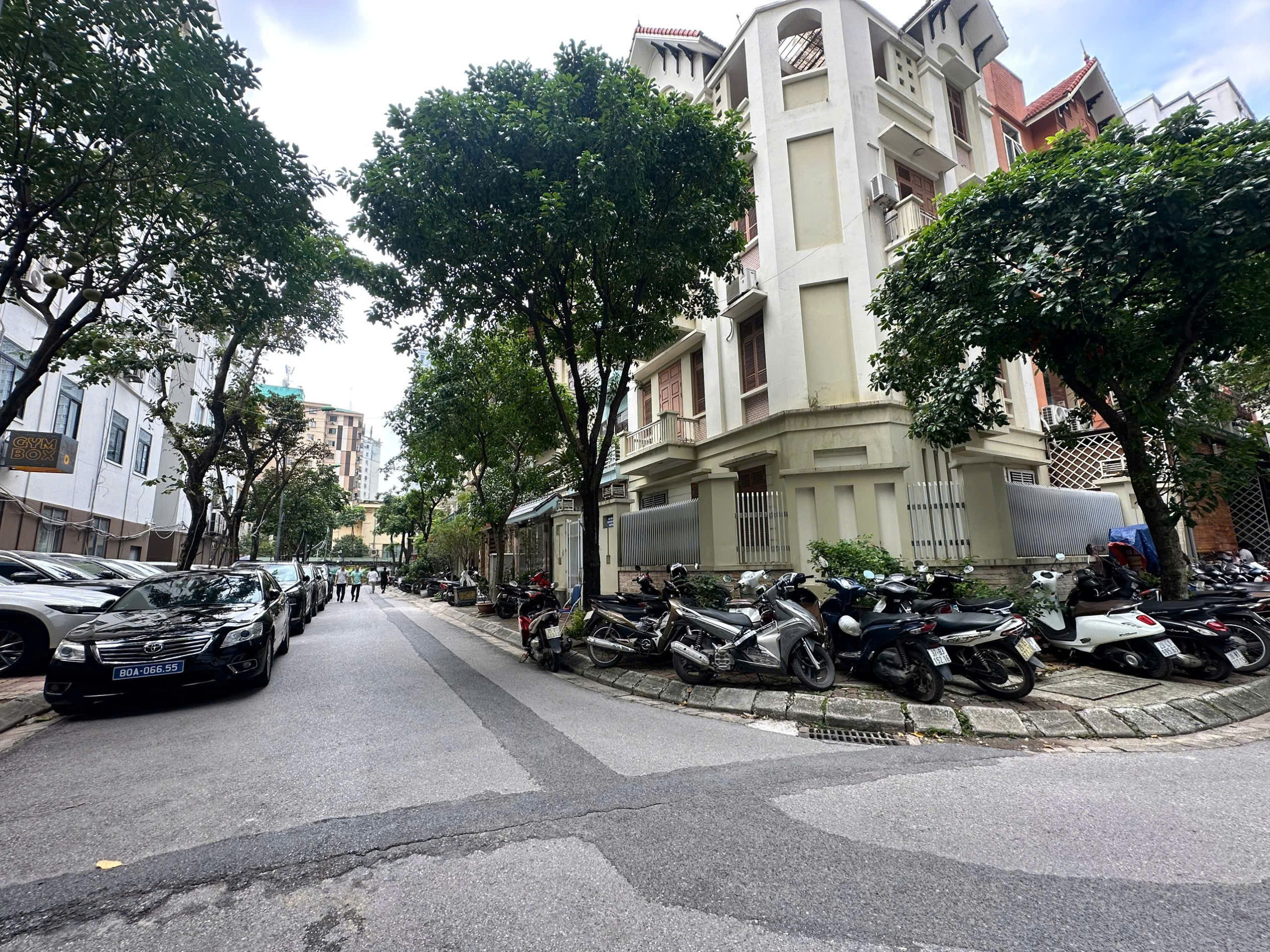  Biệt Thự Dương Đình Nghệ, Cầu Giấy 92m2 x 4 tầng, 38 Triệu (chốt) VP cty, ở nhóm gđ 