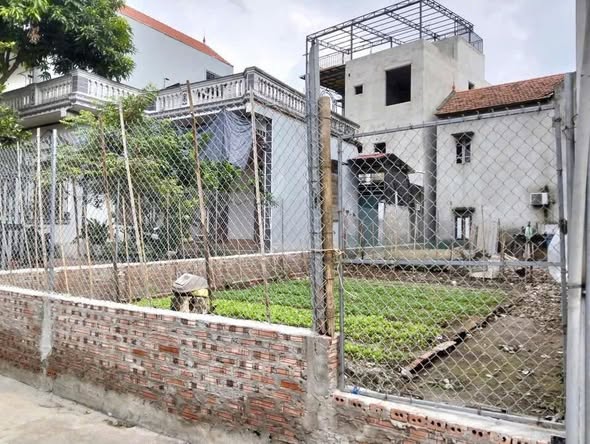  144M² ĐẤT PHƯƠNG ĐÌNH - ĐAN PHƯỢNG NAY LÀ ( LIÊN MINH ) HÀ NỘI  – Ô TÔ NGỦ TRONG NHÀ 