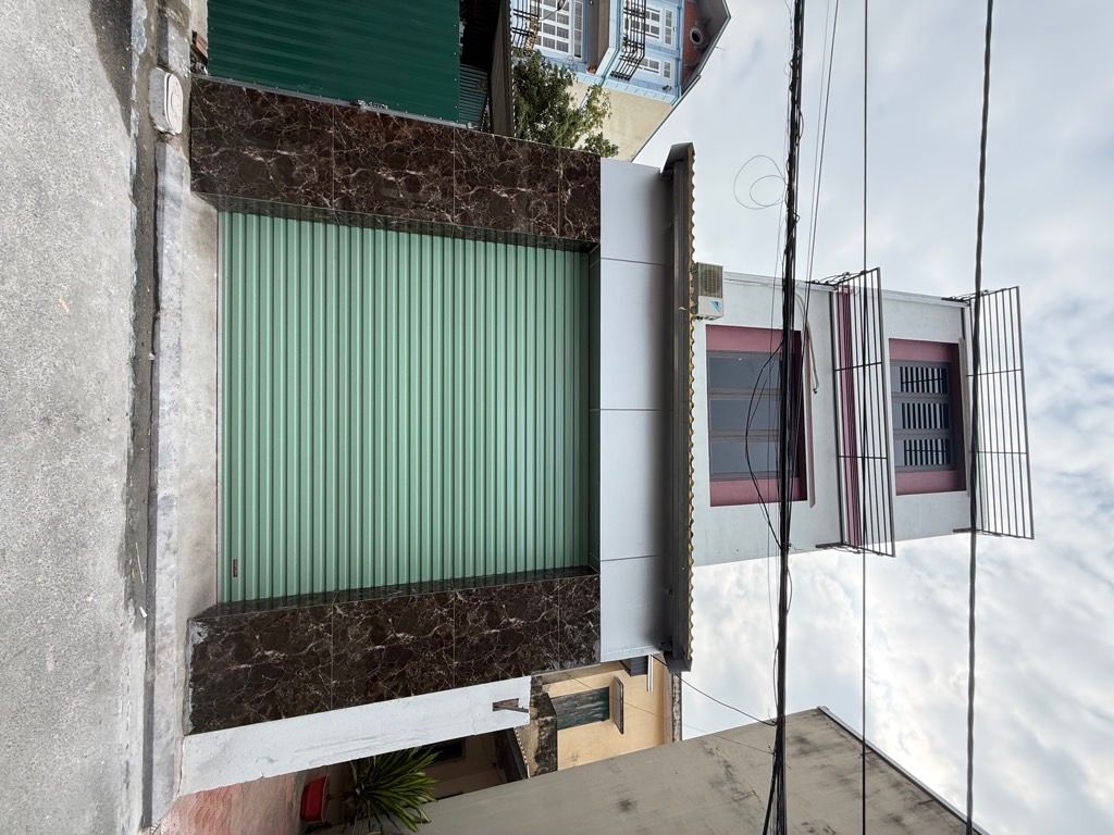  Bán đất tặng nhà đẹp 3 tầng Lý Sơn- Dân xây- Gần oto- tiện ích ngập tràn- nhỉnh 8 tỷ(TL) 