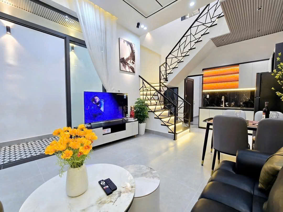  BÁN NHÀ VỊ TRÍ ĐẸP LÝ THÁI TỔ – THANH KHÊ - CẠNH MẶT TIỀN – GIÁ CHỈ 4,25 TỶ 