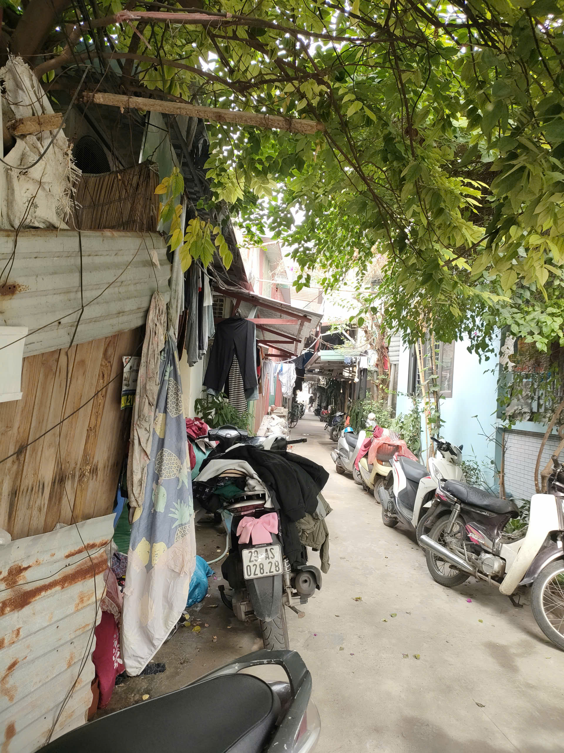  Bán gấp giá rẻ Giải Phóng 70m, cấp 4, mặt tiền 4.5m, 1 tỷ Hoàng Mai. 