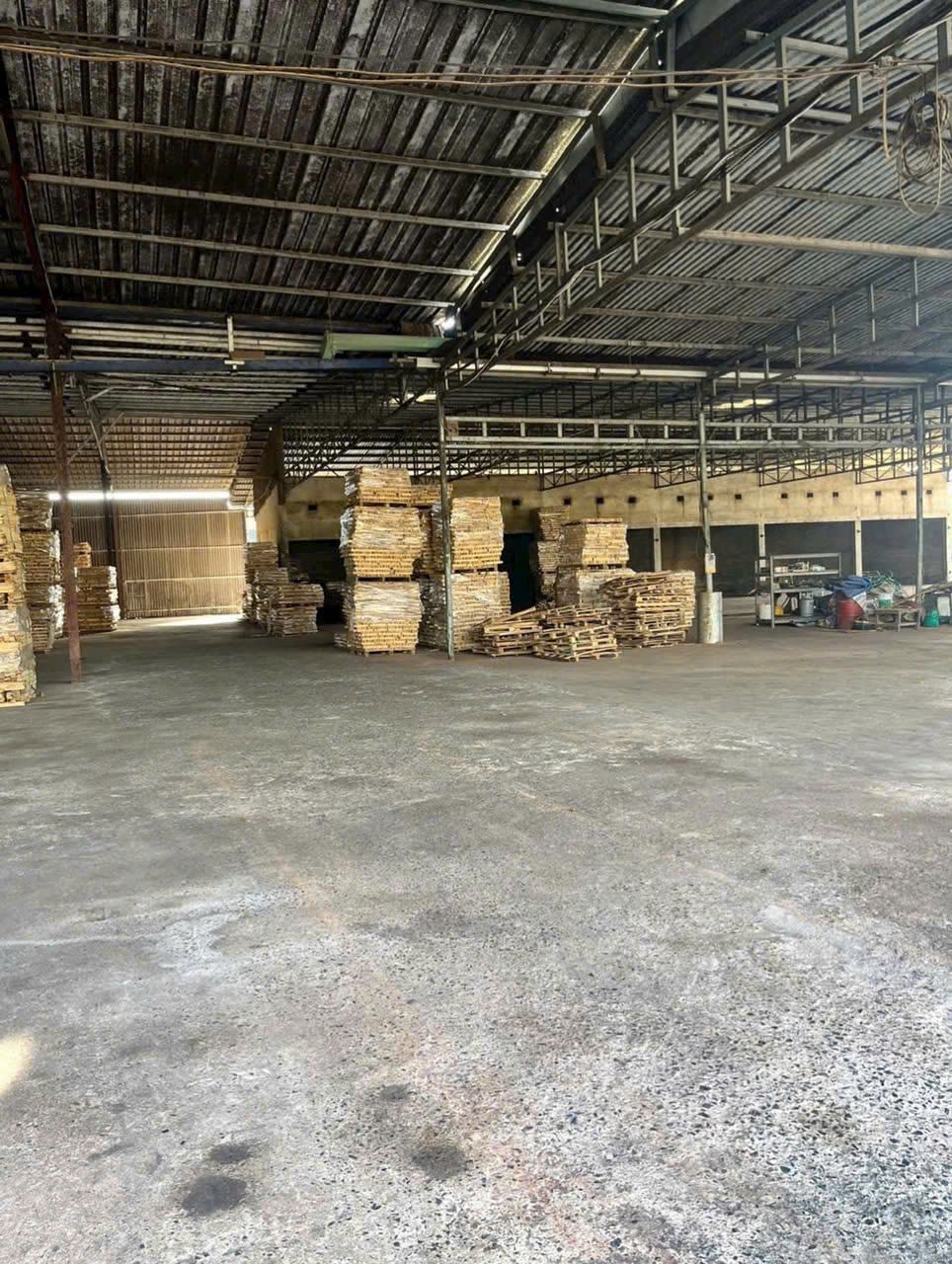  BÁN XƯỞNG RỘNG HƠN 13.000M2 VỊ TRÍ GIÁP RANH KCN MINH HƯNG HÀN QUỐC ,  BÌNH PHƯỚC. 