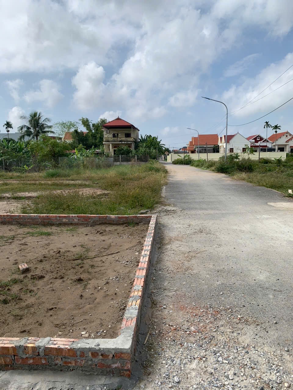  Bán lô đất Minh Tân – Giá 1,6x tỷ  Đường nhựa 5m  Khu dân cư hiện hữu  ZALO 0567 222 555 