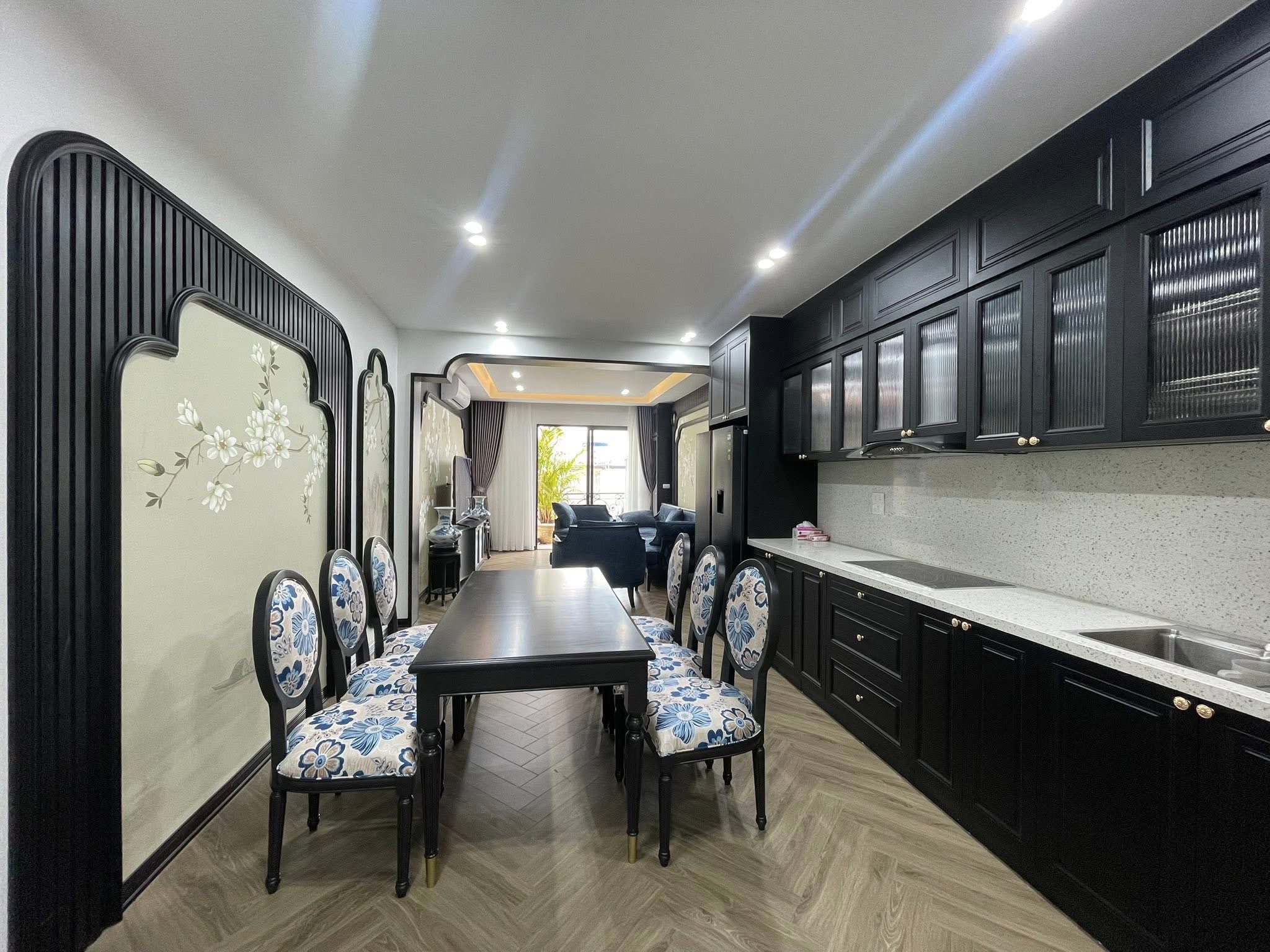  EM NGỌC TRINH PHỐ HOA LÂM 60M2 6T, GARA 2 Ô TÔ, FULL NỘI THẤT - NHỈNH 1X TỶ 