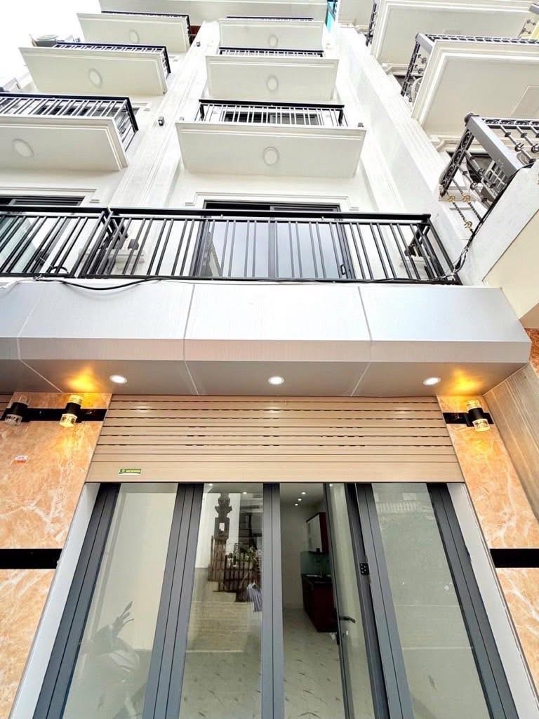  MẶT PHỐ MIMH KHAI HAI BÀ TRƯNG GIÁ 31 TỶ 50M - 6 TẦNG - MẶT TIỀN 6M ( Có Thương lượng) 