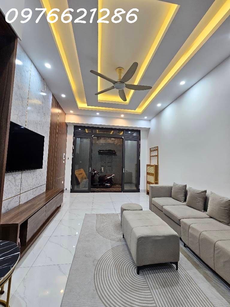  Bán nhà đẹp đón Tết – Ngô Gia Tự – 35m² – 5 tầng – giá 6,8 tỷ – sổ riêng nở hậu – nhà mới thơm mùi sơn – hiếm! 