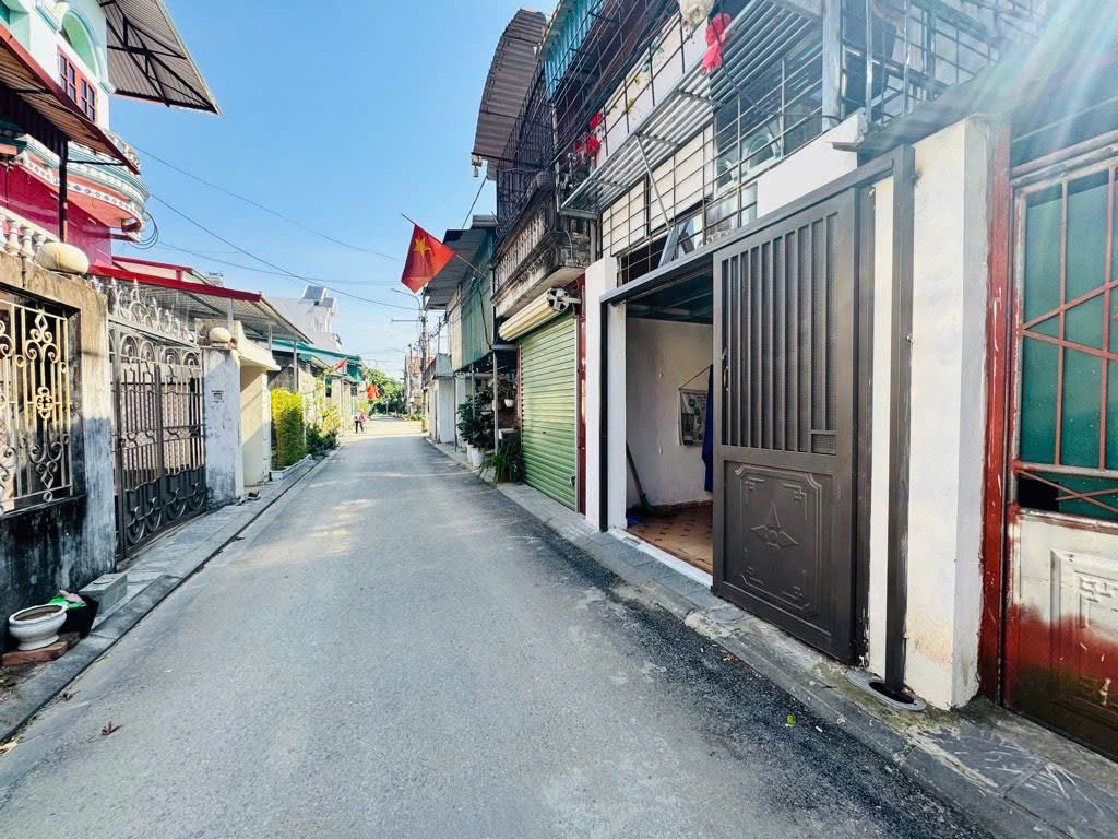  Lương Quy - Thị trấn Đông Anh-NHÀ cấp 4 Có 2 tầng Giá chỉ 3ty 