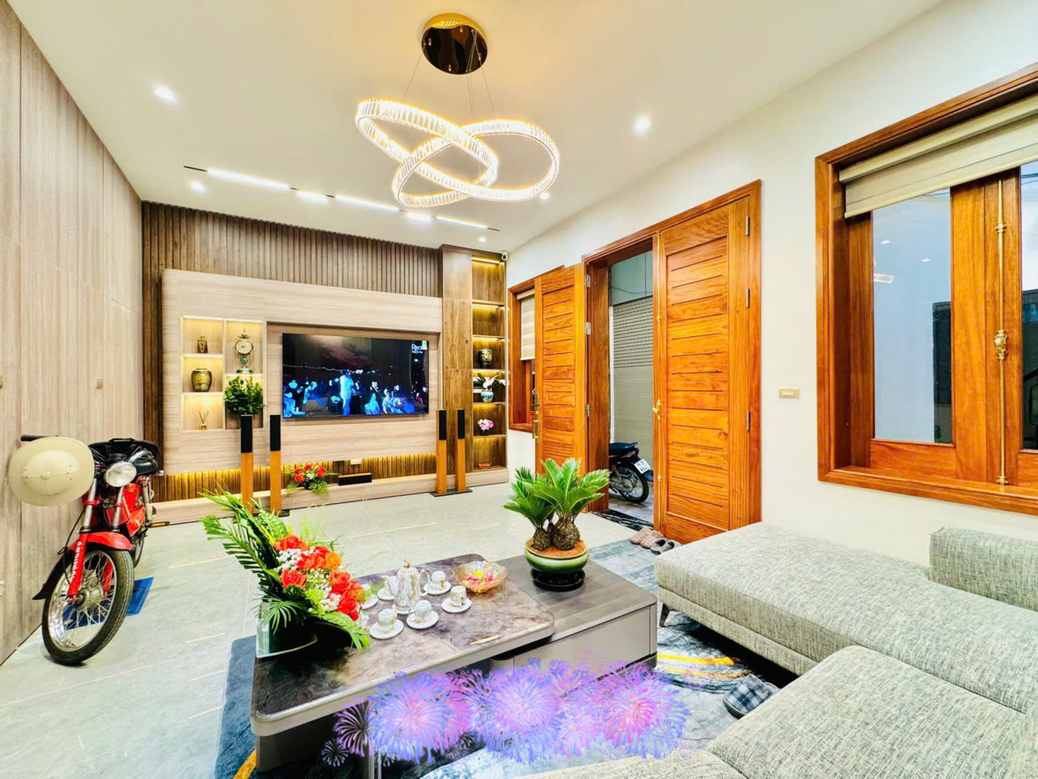  NHÀ ĐẸP CÓ GU – TRUNG TÂM HAI BÀ TRƯNG 