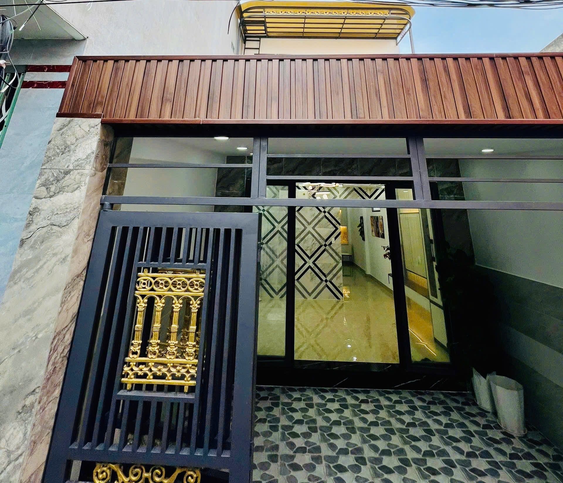  Bán nhà 2174 HTP Nhà Bè  ,Nhà tặng full nội thất cao cấp như hình 
Nhà Bè  =>Diện tích khủng 